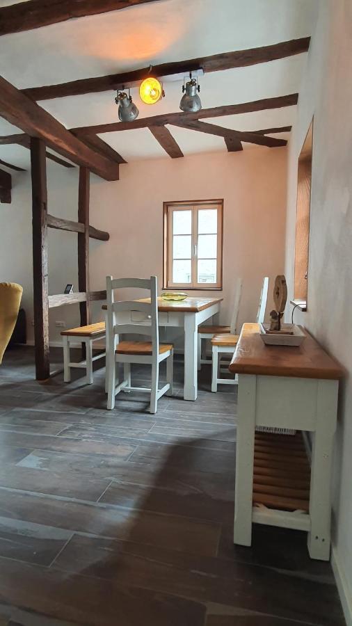 Historisches Fachwerkhaus In Usingen Hochtaunuskreis Villa Esterno foto